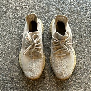 Men’s Yeezy adidas sneakers nude beige 12